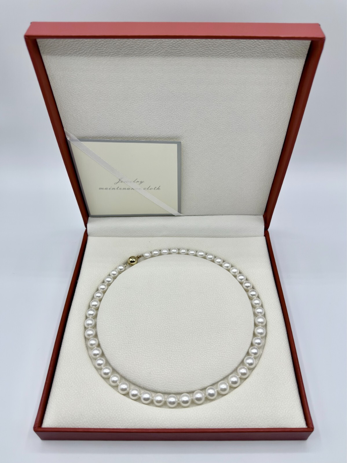 Gorgeous 9 mm South Sea White Saltwater Pearl Necklace 14 kt Solid Gold