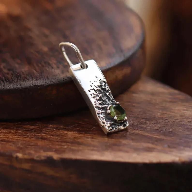 Natural Peridot Sterling Silver Pendant – August Birthstone Jewelry For Gift