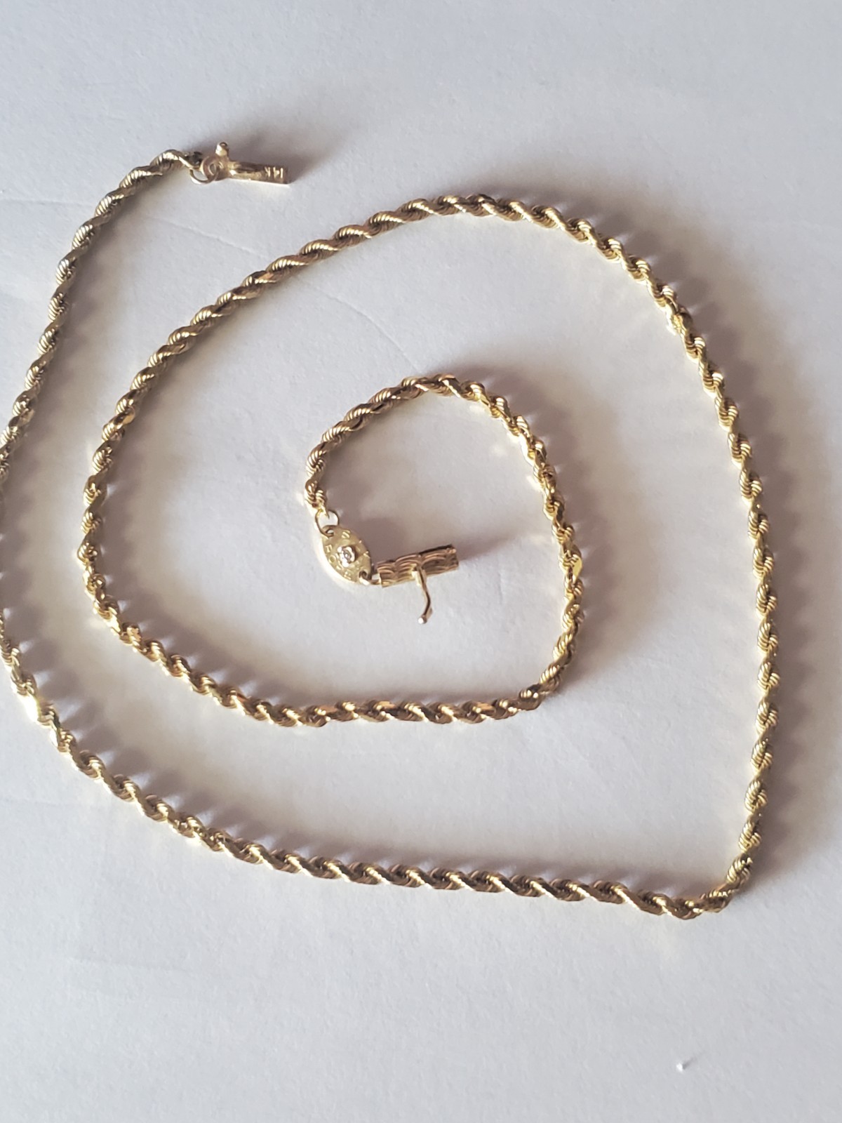 14k Yellow Gold 2.25mm Wide Diamond Cut Silk Rope Chain Necklace 18″ – 6.3 Grams