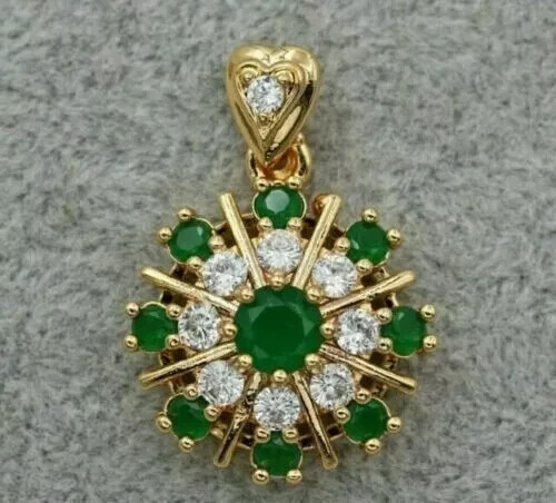 2Ct Round Cut Green Emerald Unique Simulated Pendant Chain 14K Yellow Gold Over