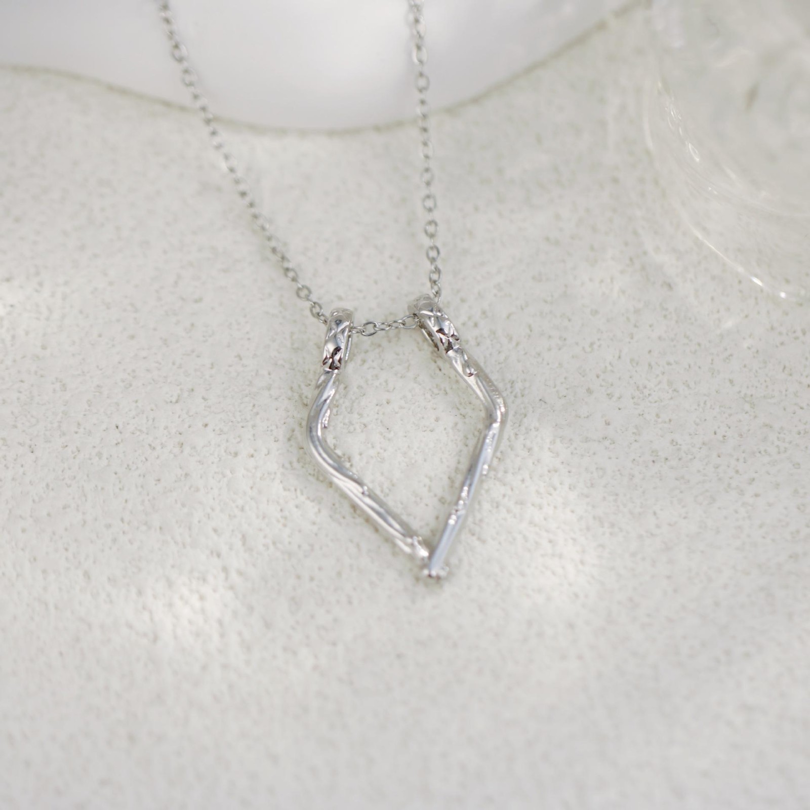 Minimalist Rose Gold Ring Holder Open Frame Pendant Modern Women’s Jewelry Gift