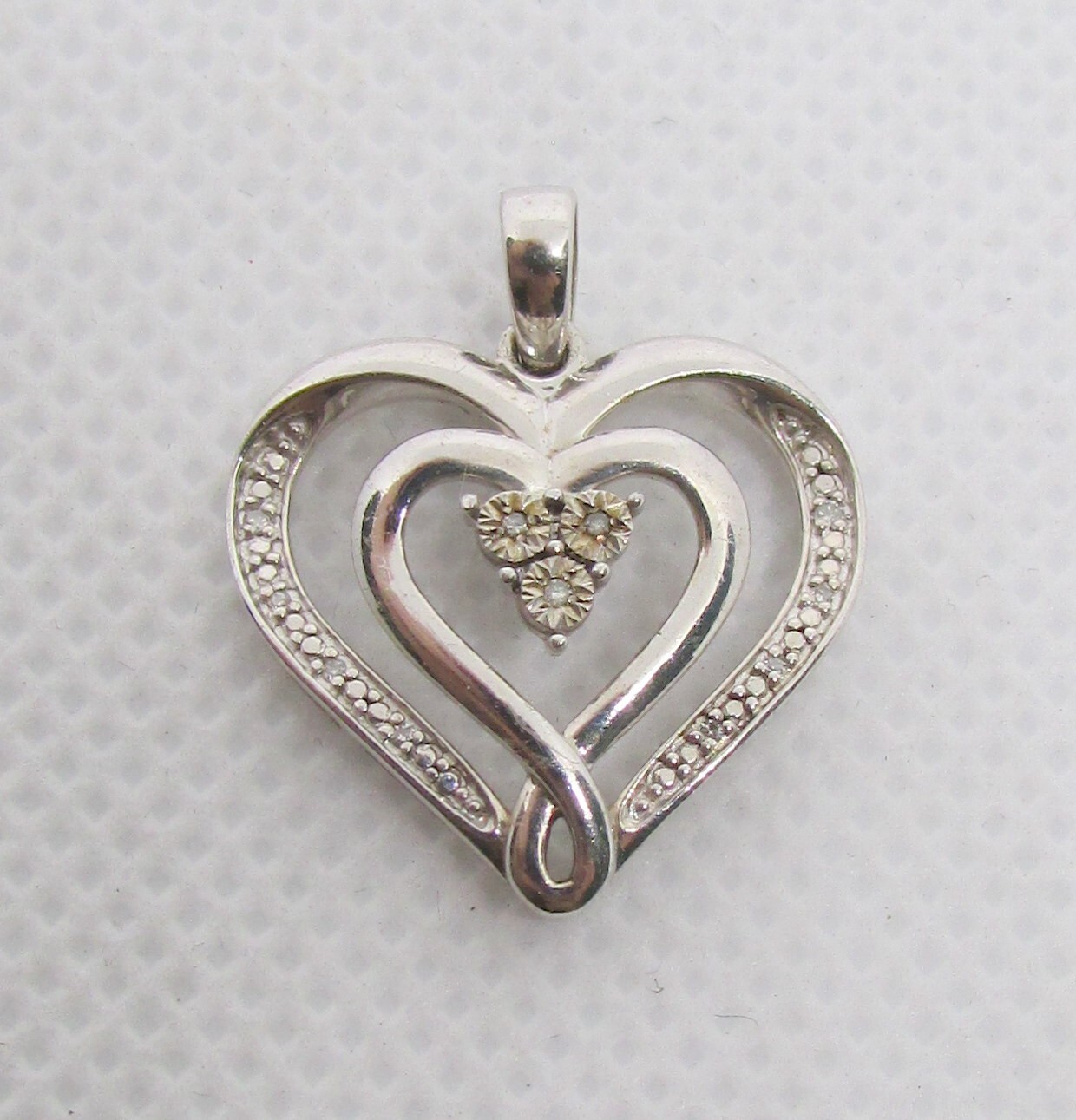 925 STERLING SILVER GENUINE DIAMOND DOUBLE HEART PENDANT 23.5 X 19.5 MM ~ 2.3G