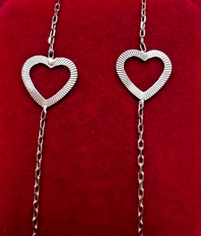 14K Oval Link Chain With Heart-Flower-Circle Charms