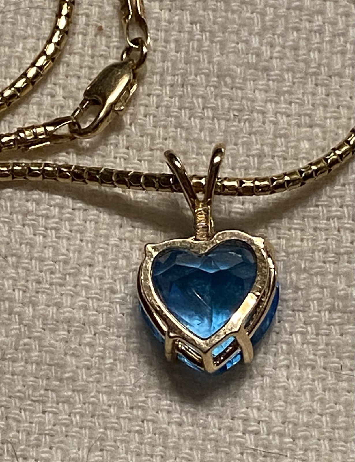 Blue Sapphire Heart Pendant 6 Ct With Diamond Accent 14k Yellow Gold 23.5” Chain