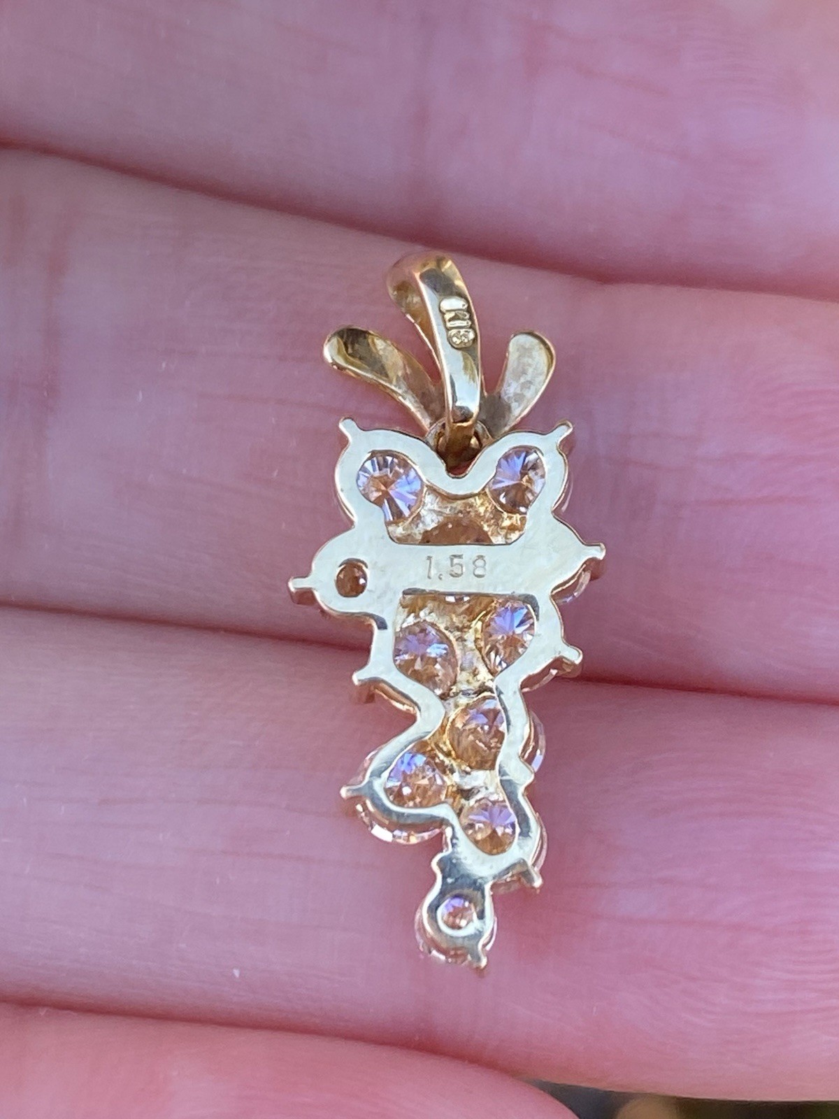 Stunning 18K Yellow Gold 1.50CTW 100% Natural Quality Diamond Pendant