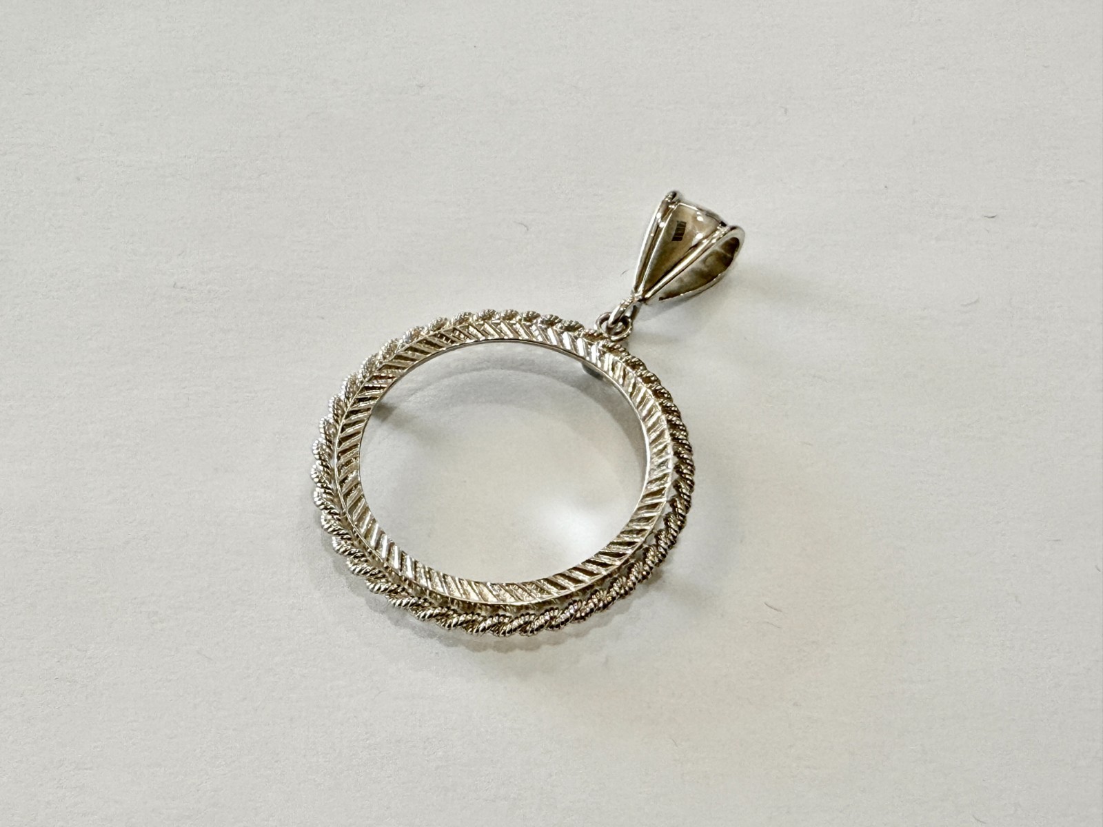 Sterling Silver Bezel Rope Edge Onza Plata Liberted for 36mm Coins