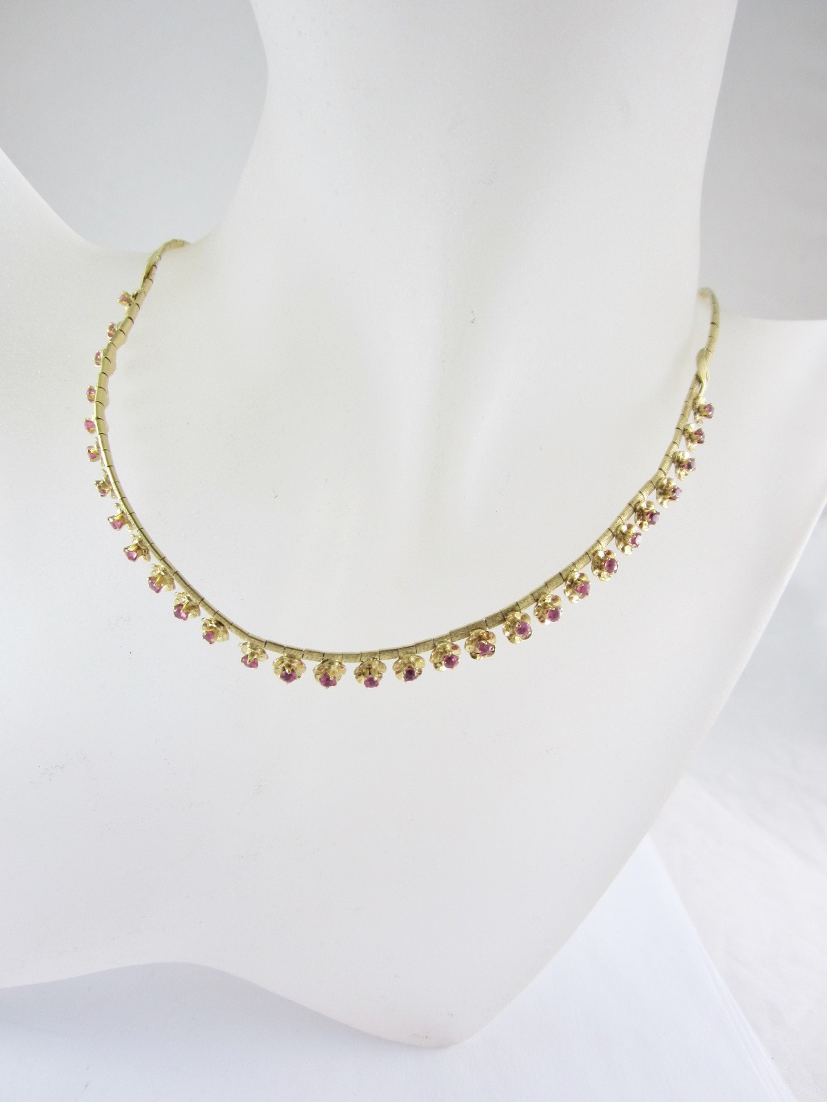 ESTATE 18K YELLOW GOLD PINK SAPPHIRE FLOWER NECKLACE 2.25TW , 22.8G