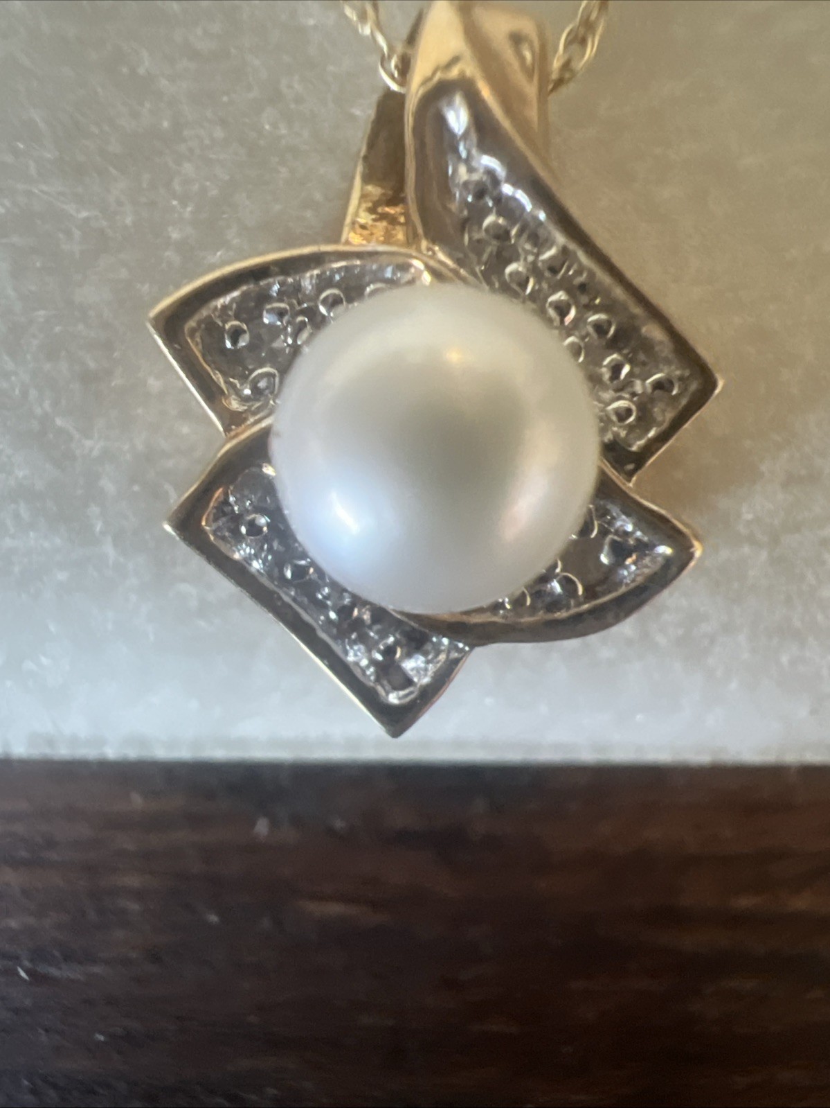 Vintage 10KT Gold Pearl And Diamond Necklace USA 18” Long 2 Grams