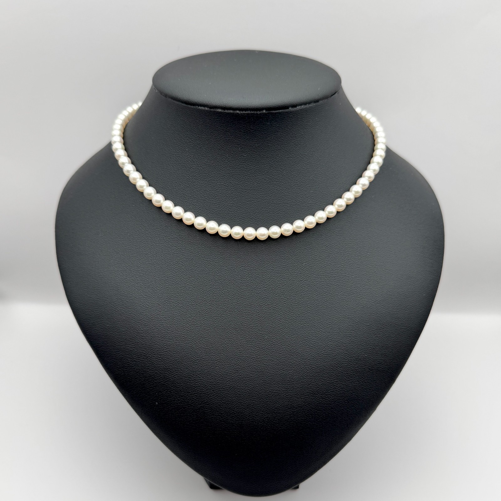 MIKIMOTO 4.9-5.5mm White Akoya Baby Pearl Necklace Silver 37cm 14.5″ No Box JP