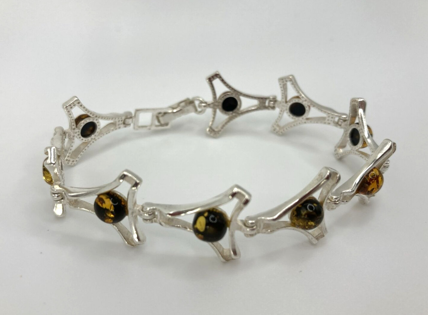 Modern Geometric Triangle 925 Sterling Silver & Amber Bracelet 6 3/4