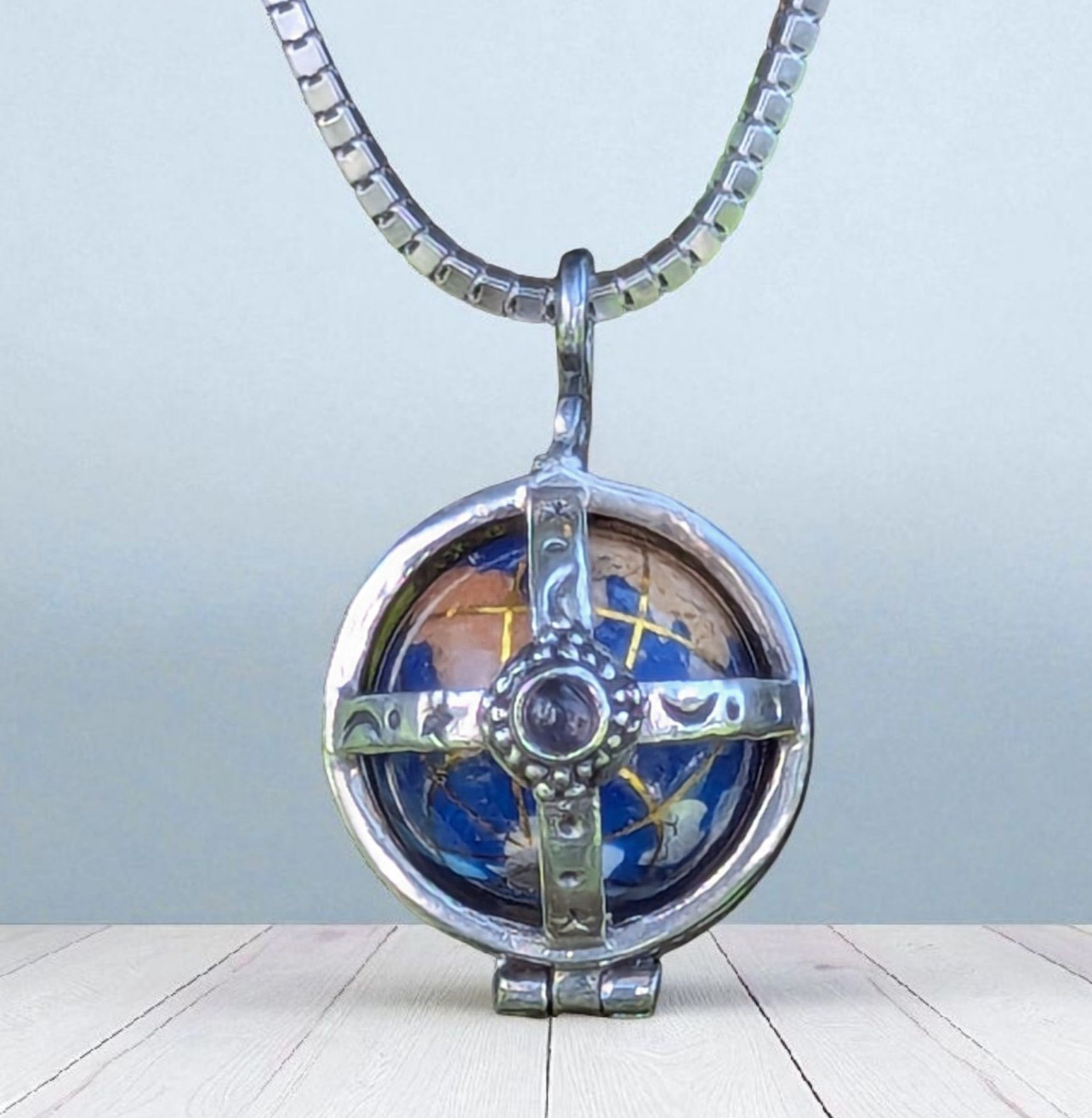 15.7g Natural Gemstone Inlayed Cage Sterling Silver Globe 18″ Box Chain Necklace