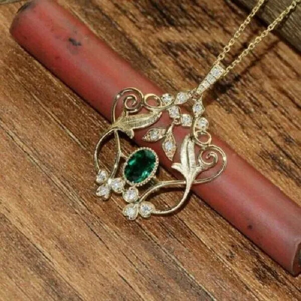 3Ct Oval Cut Green Emerald Women’s Pendant 14K Yellow Gold Free Chain