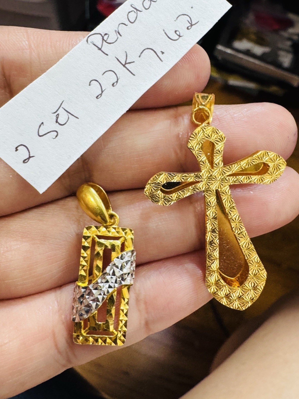22K 916 22C Real Gold Two Set of Pendant 1 x Rectangle & 1x Cross 7.6g