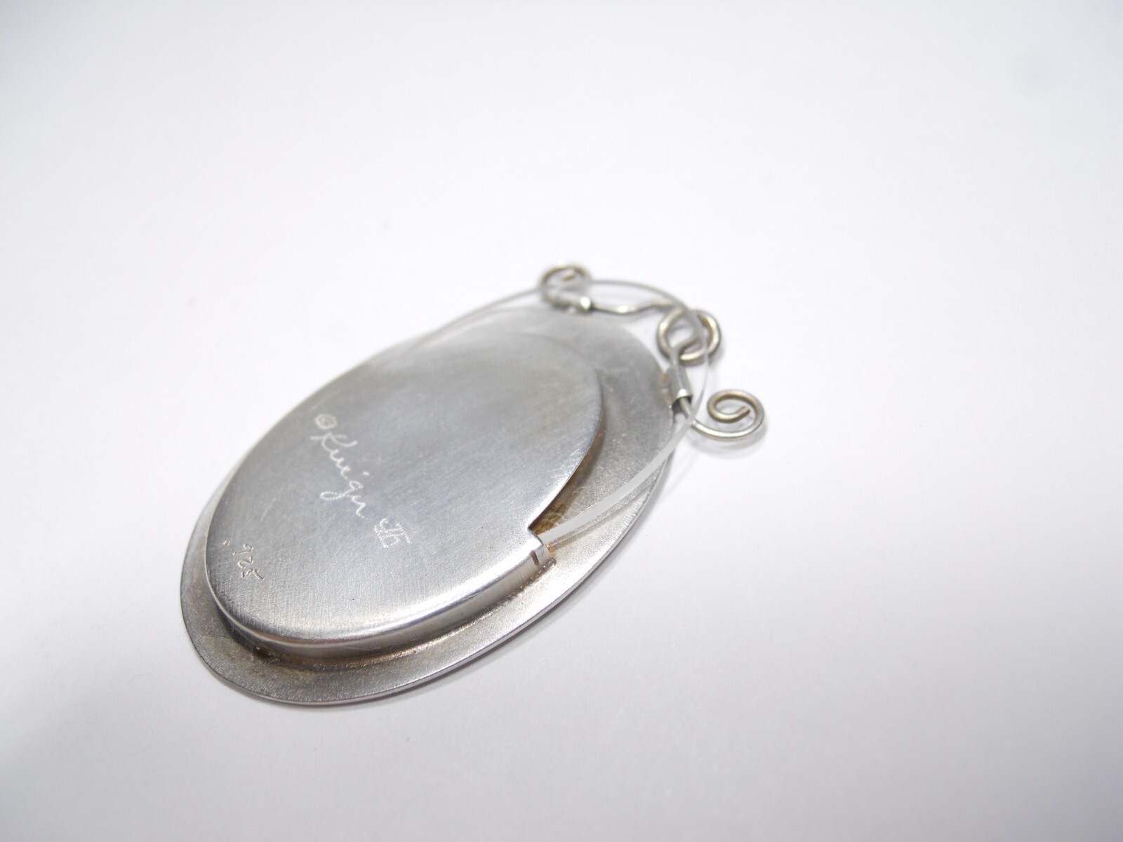 HANDMADE OVAL GEOMETRIC PHOTO PICTURE FRAME PENDANT CHARM STERLING SILVER 925 .