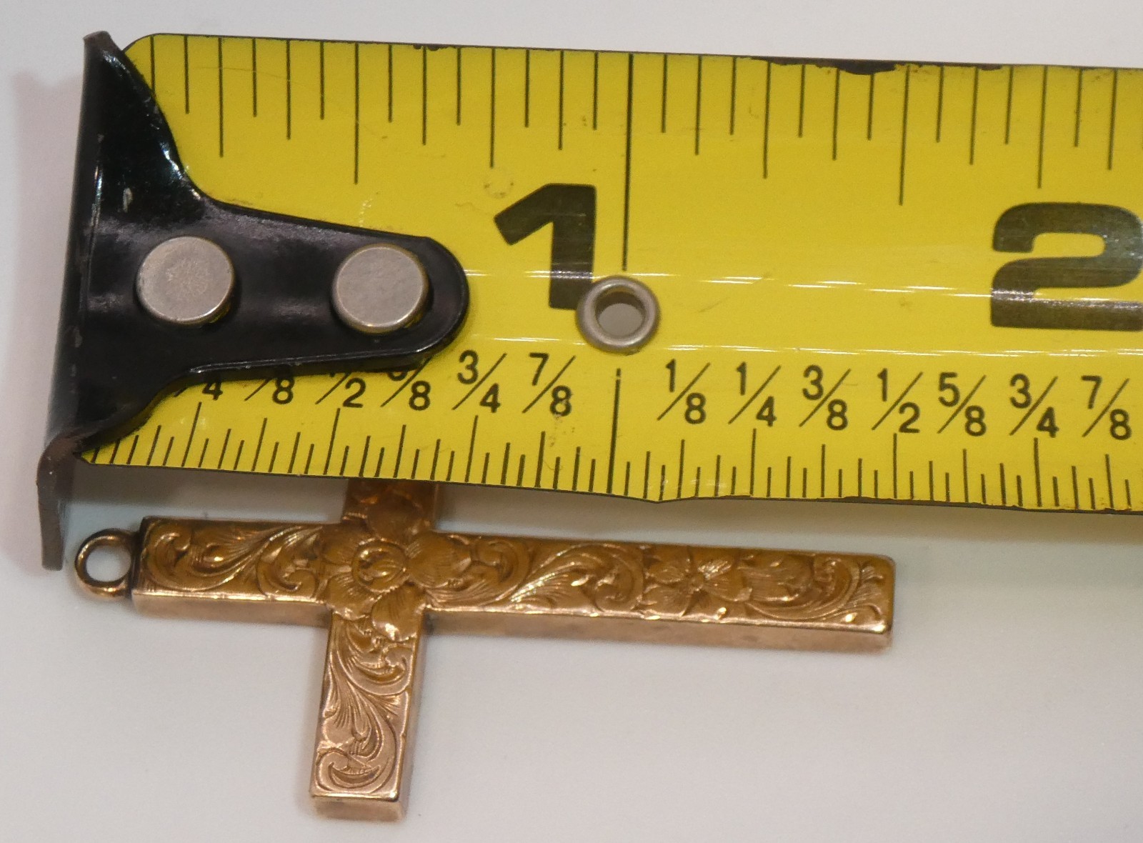 Vtg 10K Rose Gold Victorian Etched Engraved Cross Pendant 2.09g 1 1/2″ Catholic