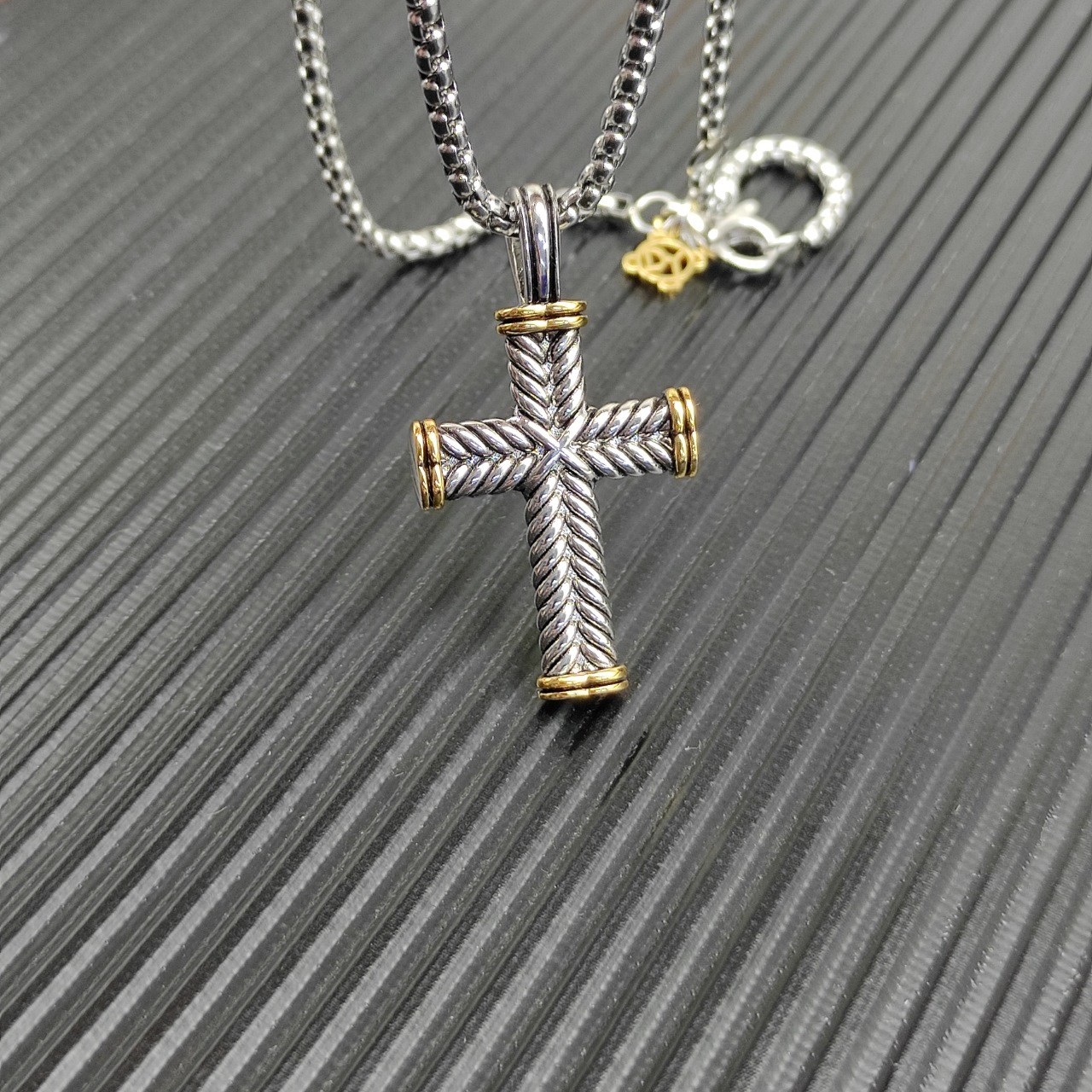David Yurman Classic Cable Wire Cross Pendant 925Silver 18K Gold Necklace 19.6IN