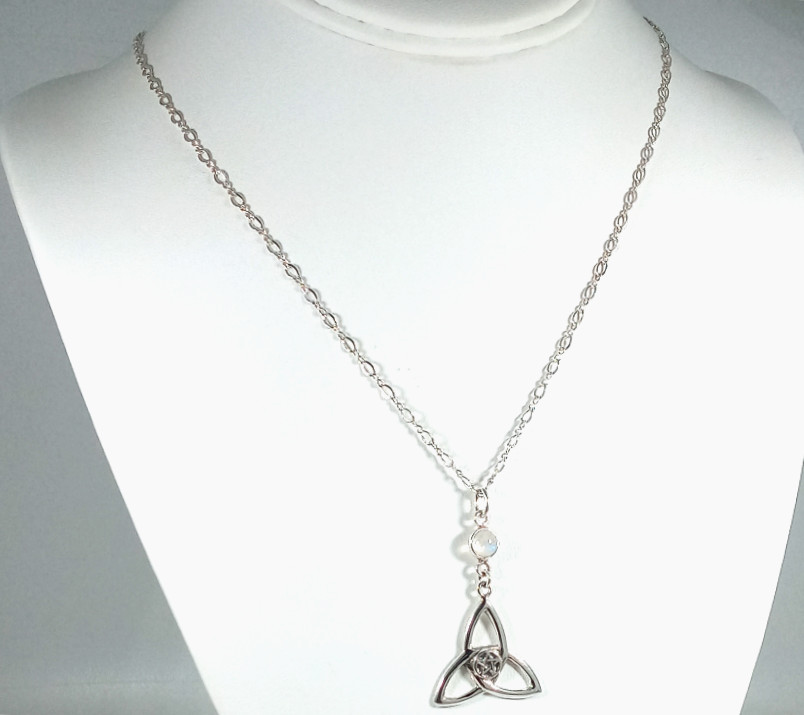 Vintage 925 Sterling Silver Wiccan Rainbow Moonstone Triquetra Pentacle Necklace