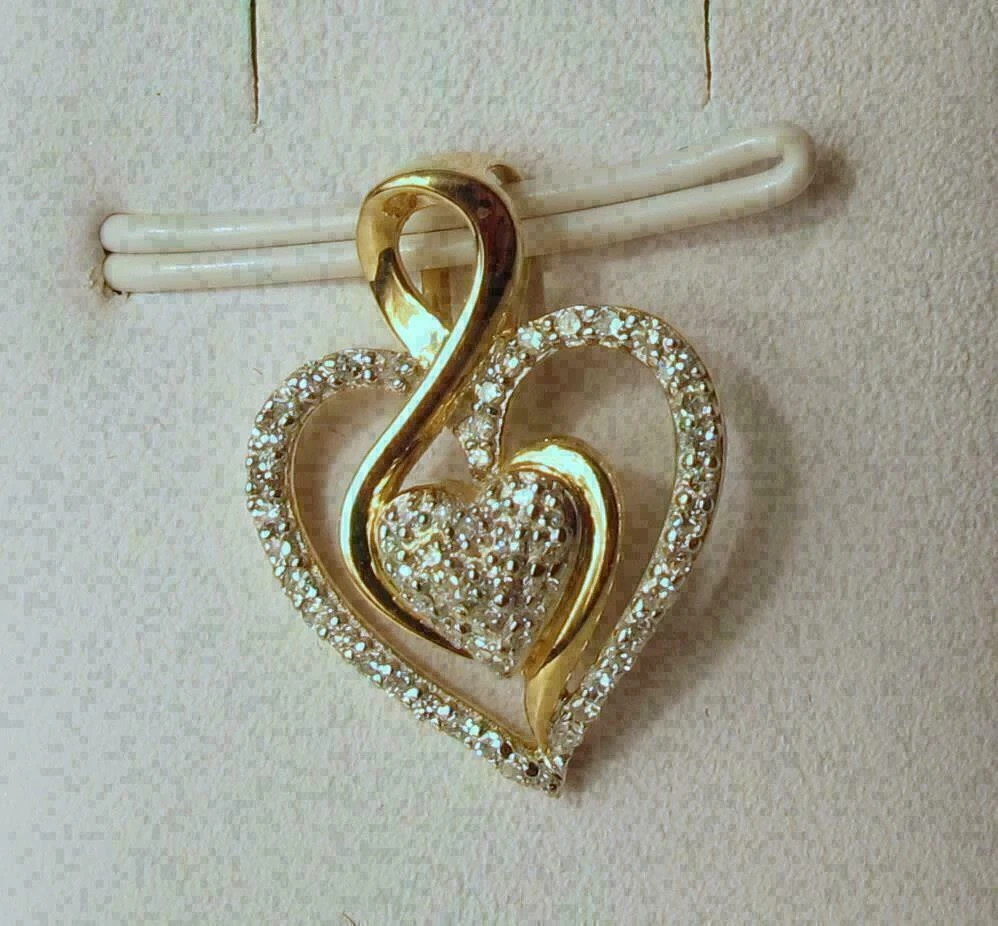 1.00Ct Round Diamond Heart Women’s Pendant 14K Yellow Gold Finish Free Chain