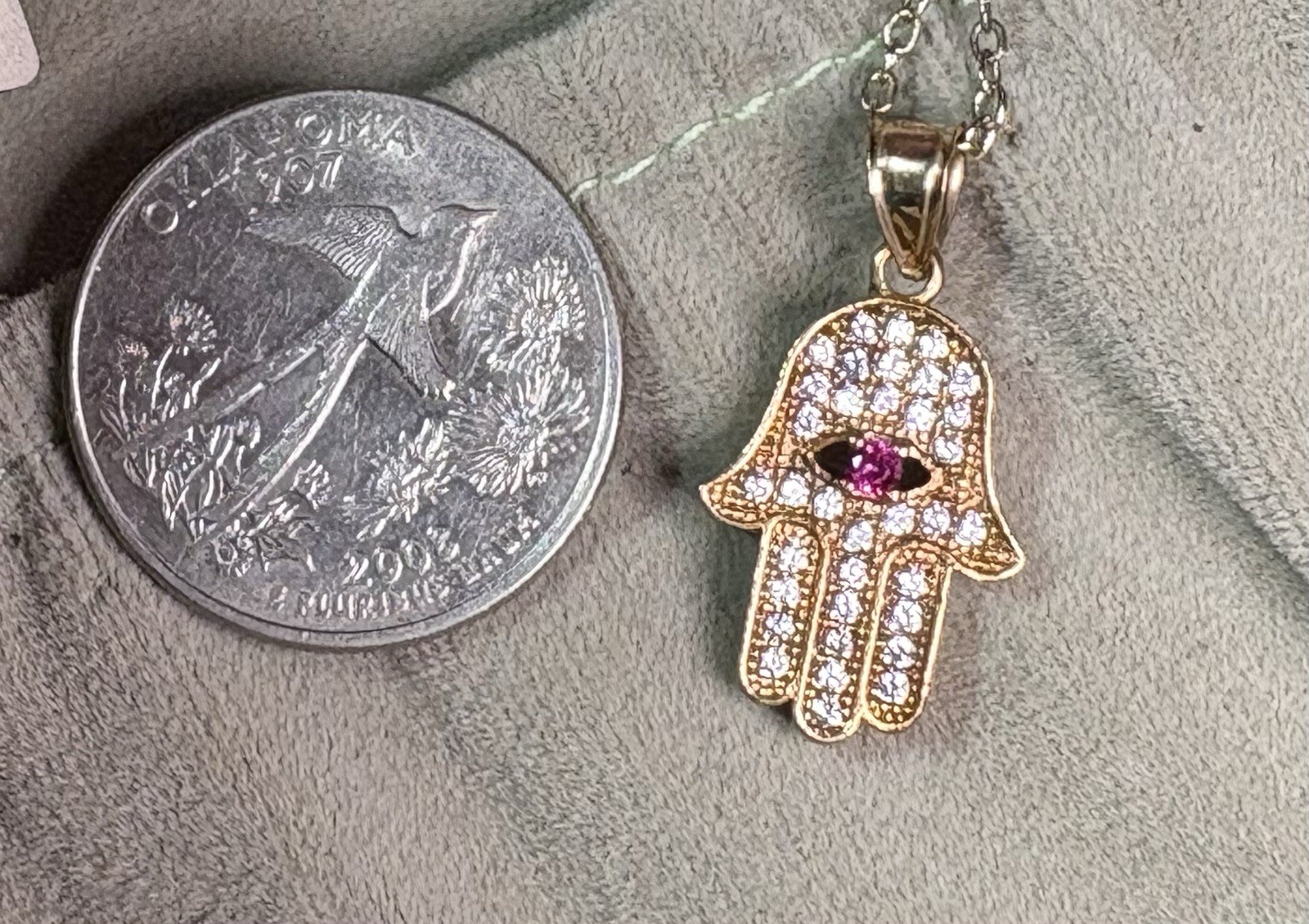 10k Yellow Gold Hamsa Amulet Ruby Eye Stone Pendant Beautiful 2.20G26mm 3.6mmB
