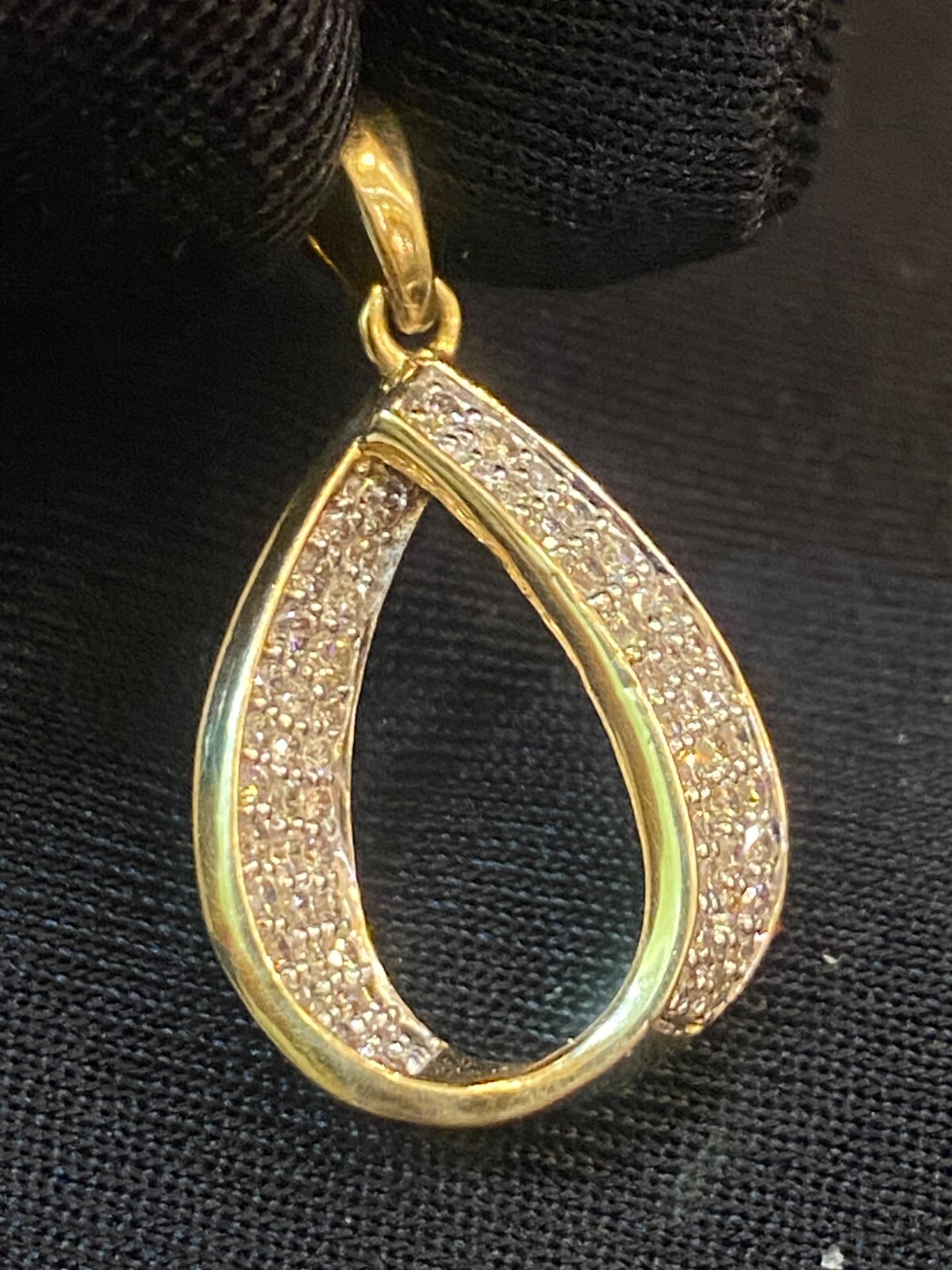 Pave 0.75 Cts Round Brilliant Natural Diamonds Pear Drop Pendant In 585 14K Gold