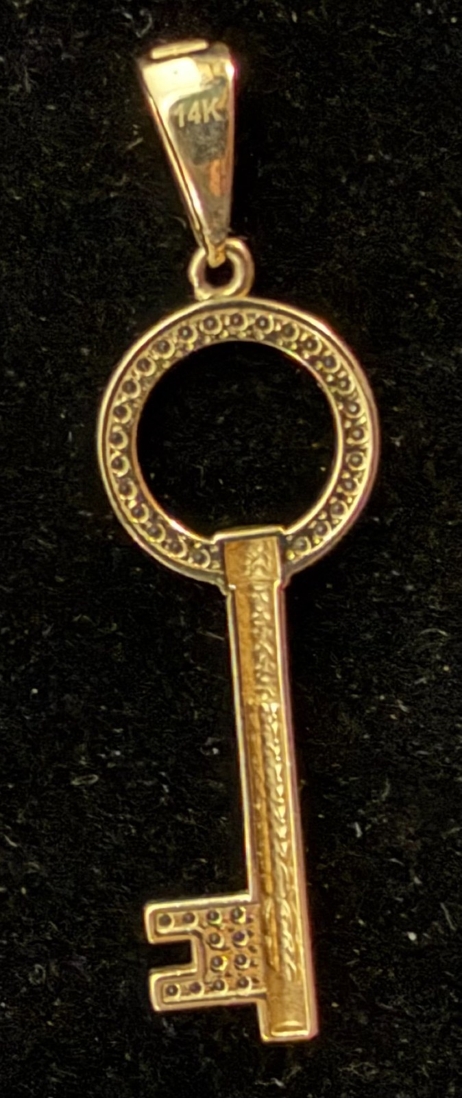Tiffany & Co. Natural Diamond Modern Open Round Key Charm 14K Yellow Gold