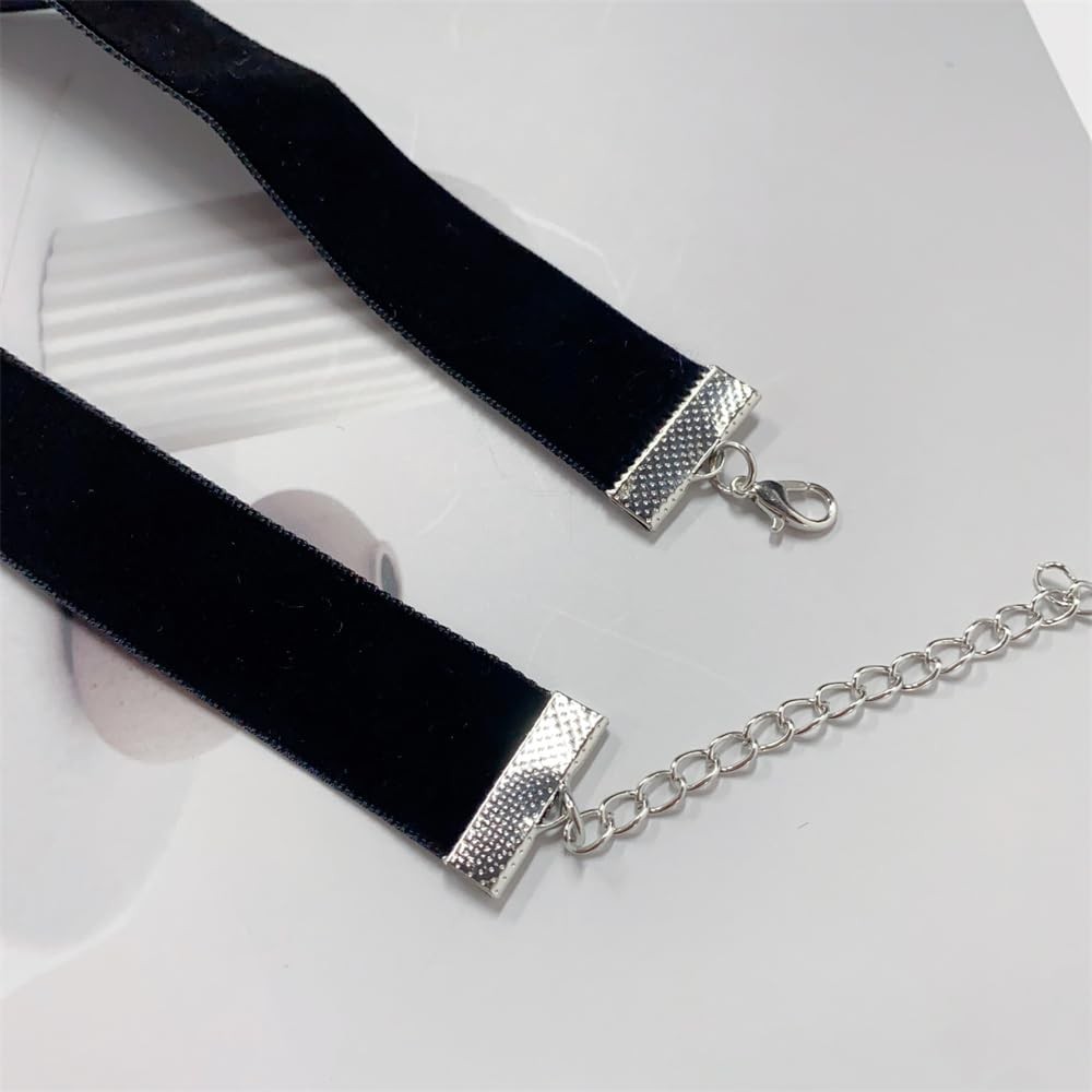 Black Velvet Princess Pendant Choker Necklace for Women Fashion Vintage Victoria