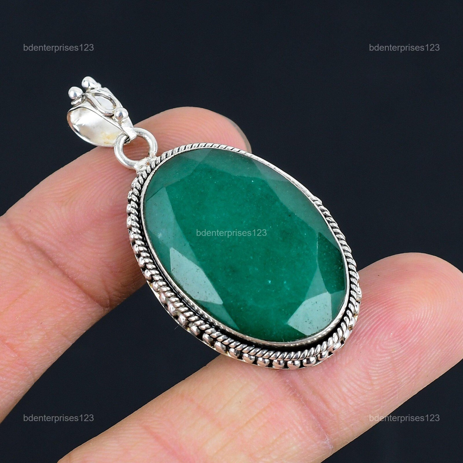 Oval Natural Zambian Emrald Anniversary Unique Trendy Pendant Jewelry 925 Silver
