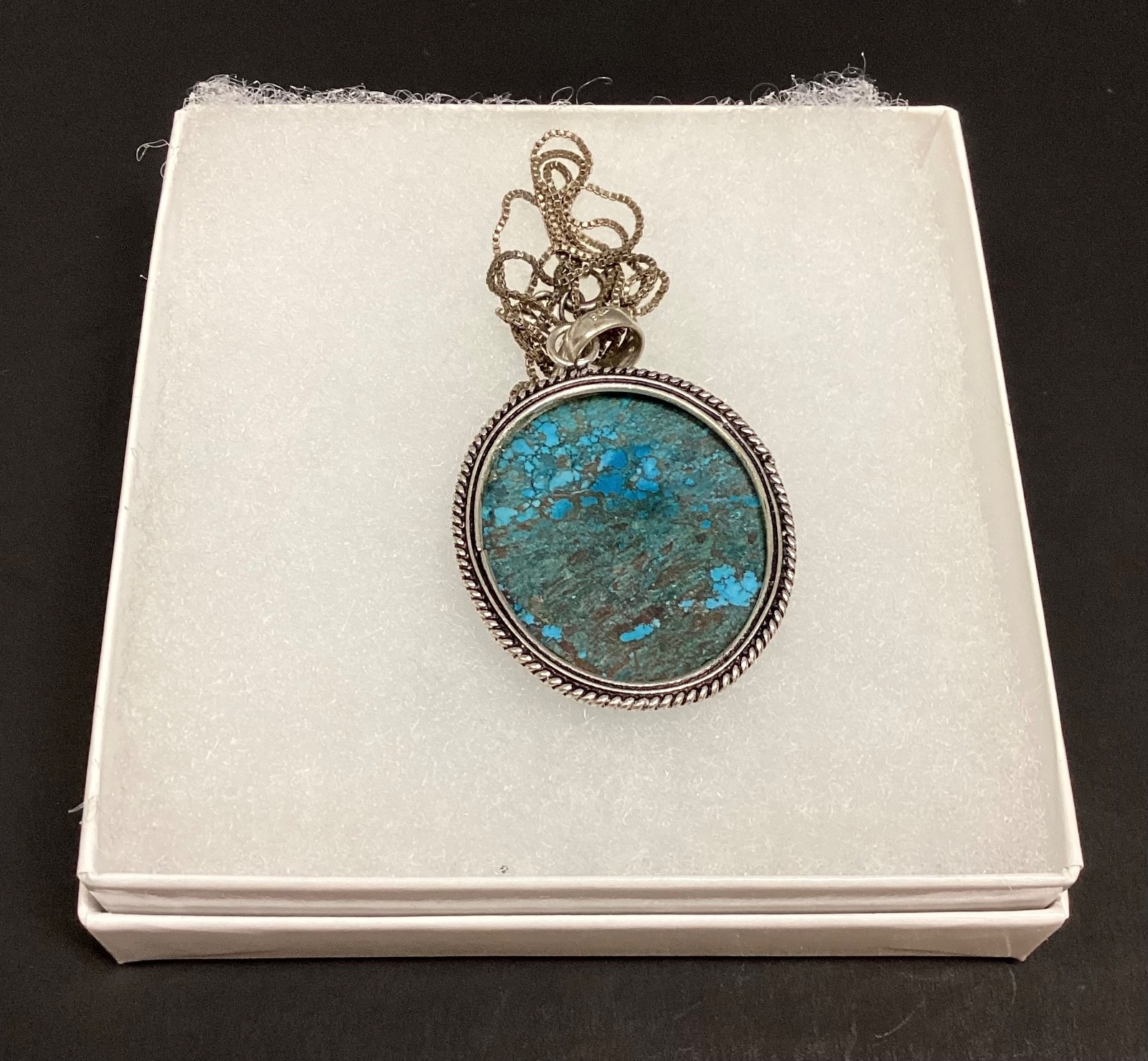 .925 Sterling Silver Turquoise Stone Pendant Necklace 18 Grams