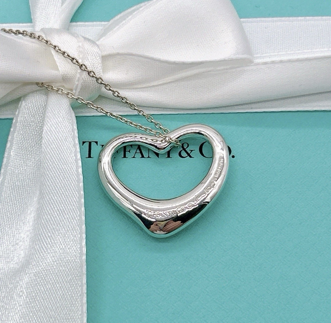 Tiffany & Co. Elsa Peretti Large 925 Sterling Silver Open Heart Pendant Necklace