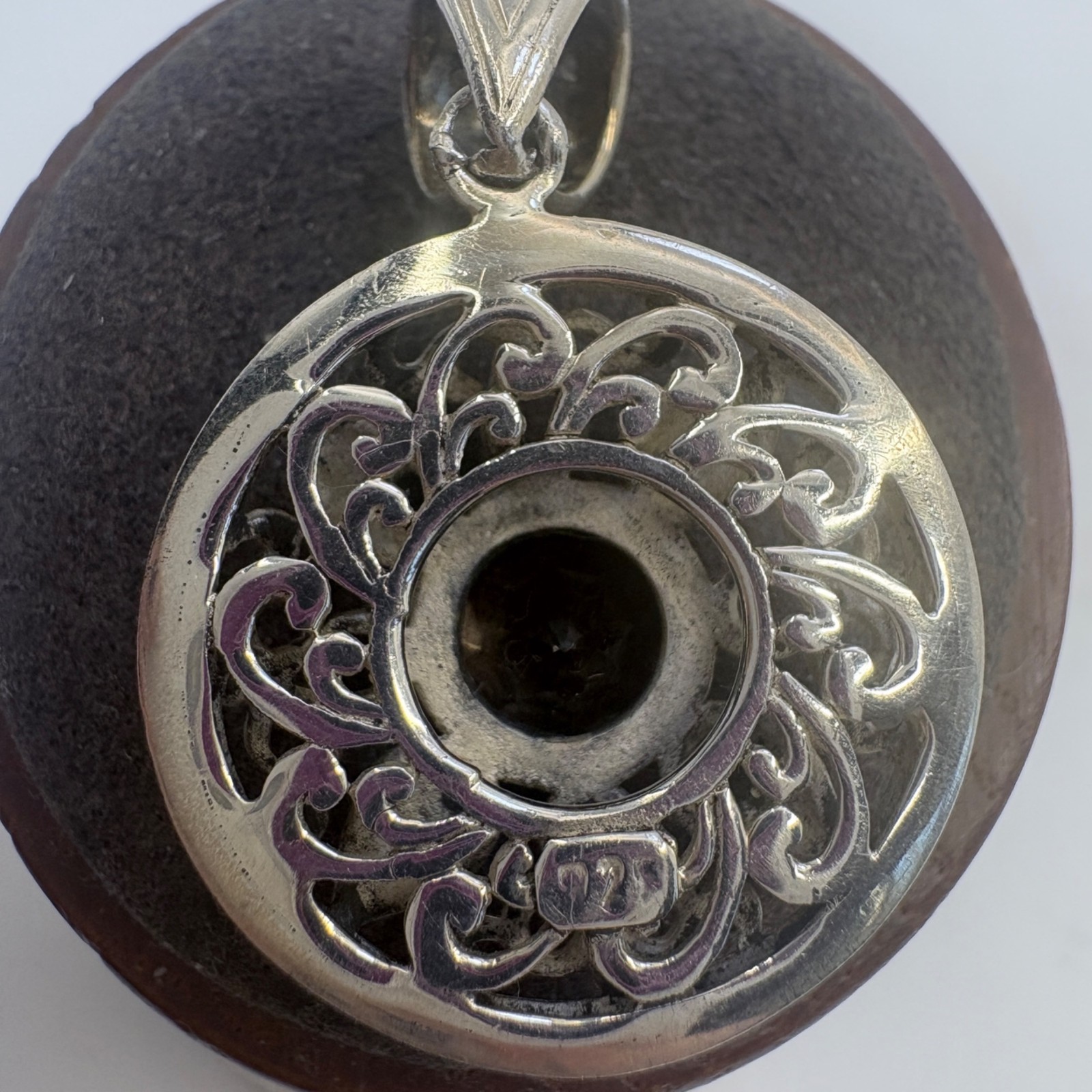 Smoky Quartz Scroll Design Circle Pendant 925 Sterling Silver 1.5″ Length