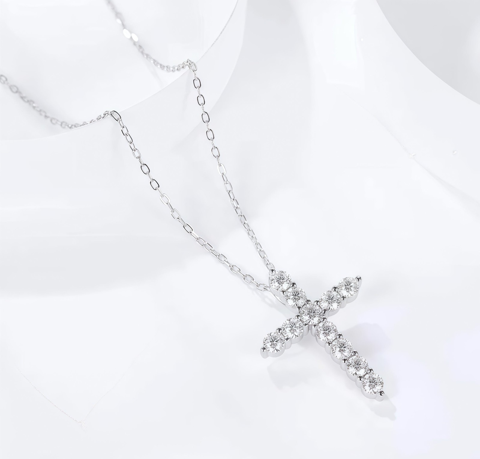VVS D Color Moissanite GRA Certified Cross Pendant Necklaces 925 Sterling Silver