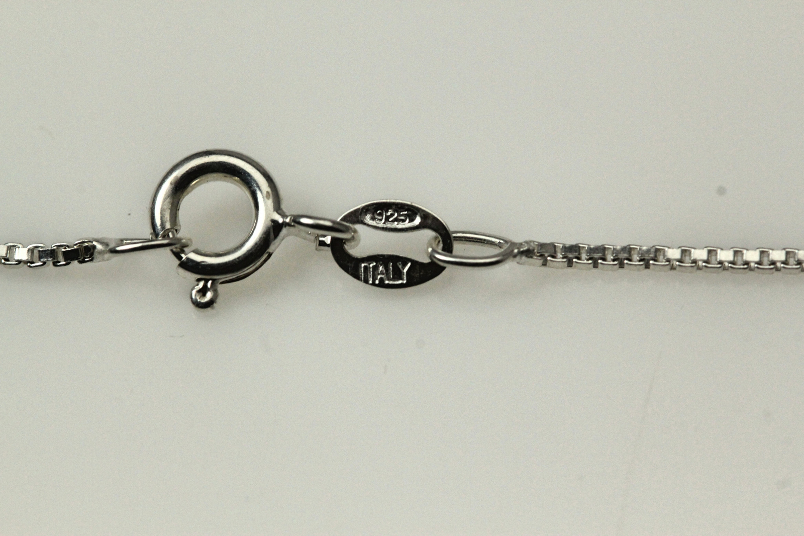 925 Sterling Silver 14″ Thin Box Chain 2.1 Grams (NEC4885)