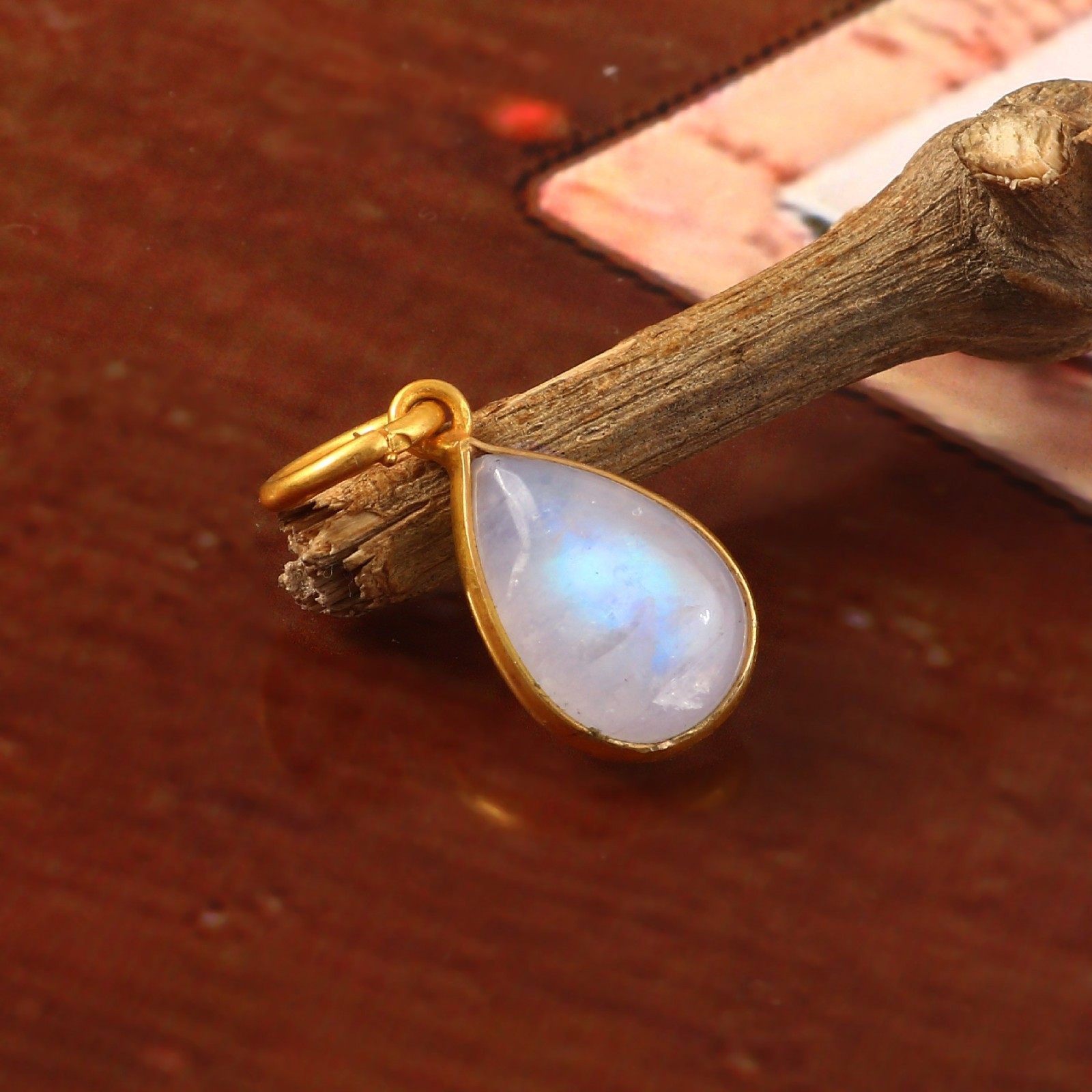 Dainty Rainbow Moonstone Pendant 14K Gold Minimalist Jewelry 3146