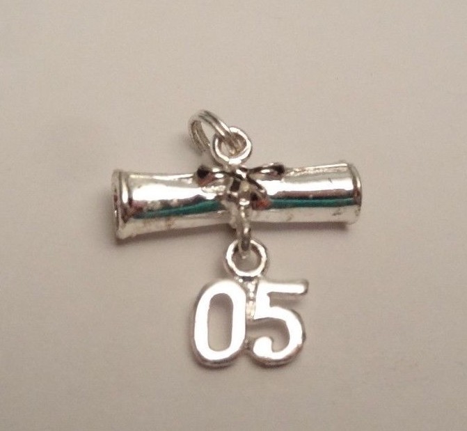 2005 ’05 GRADUATION DIPLOMA SHINY JEZLAINE STERLING SILVER 925 CHARM PENDANT .