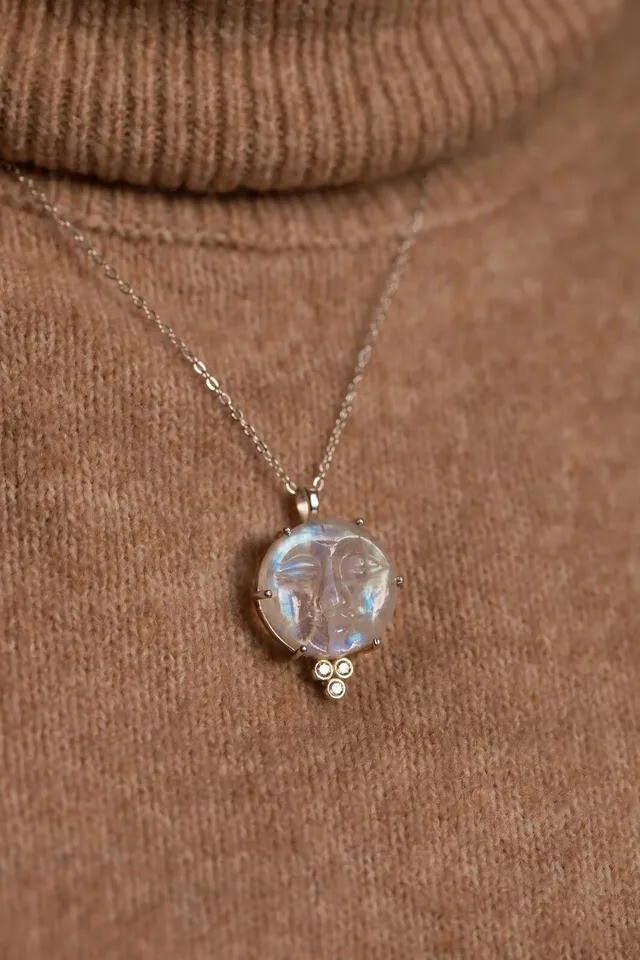 Man In The Moon Moonstone Necklace 925 Sterling Silver Gemstone Handmade Jewelry