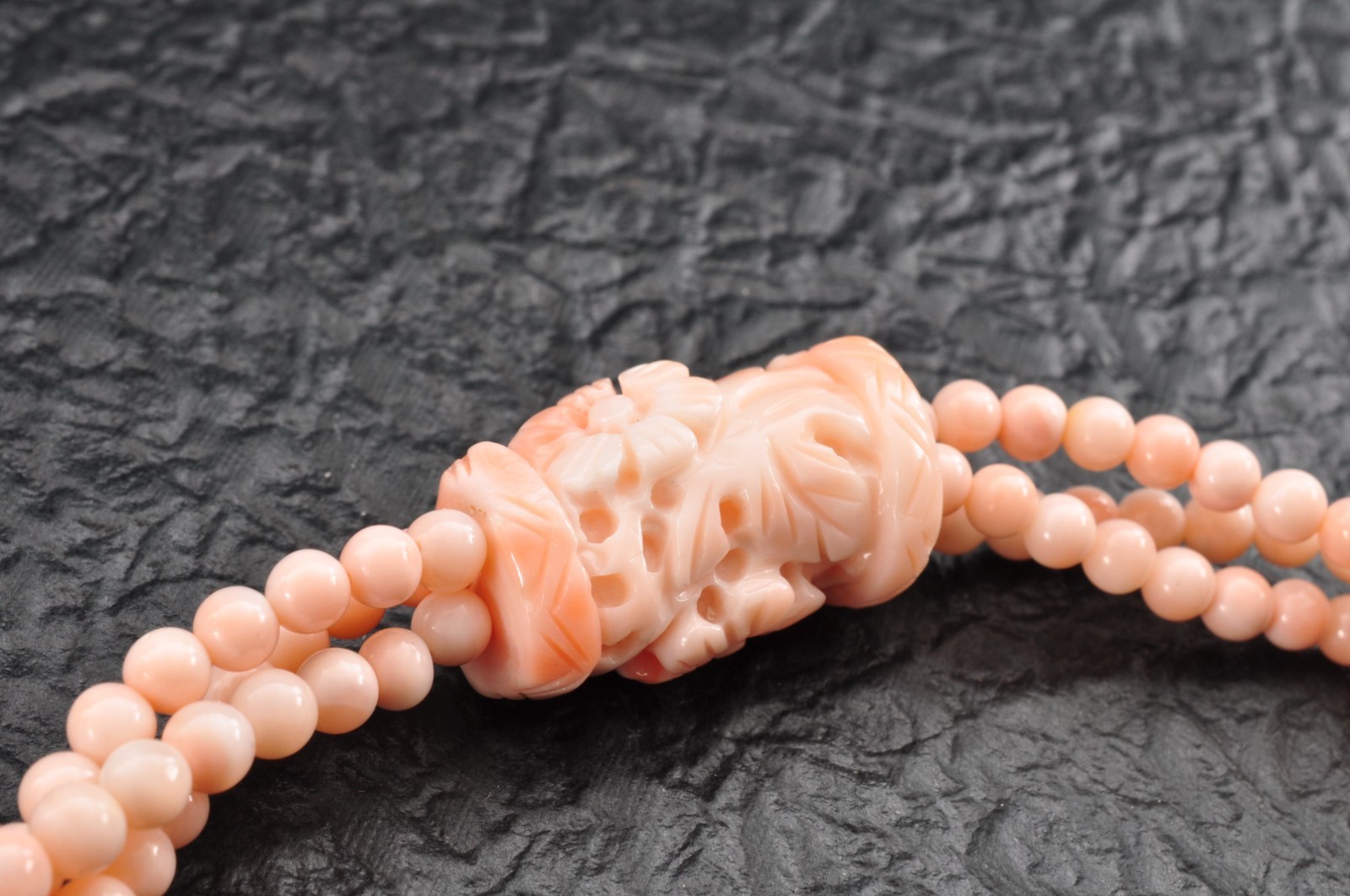 14k gold clasp pink coral necklace carved “cherry blossoms” Certification box.