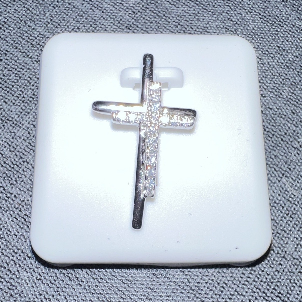 Sterling Silver 925 Moissanite Cross Pendant White/Colorless 0.5 CTW Religious
