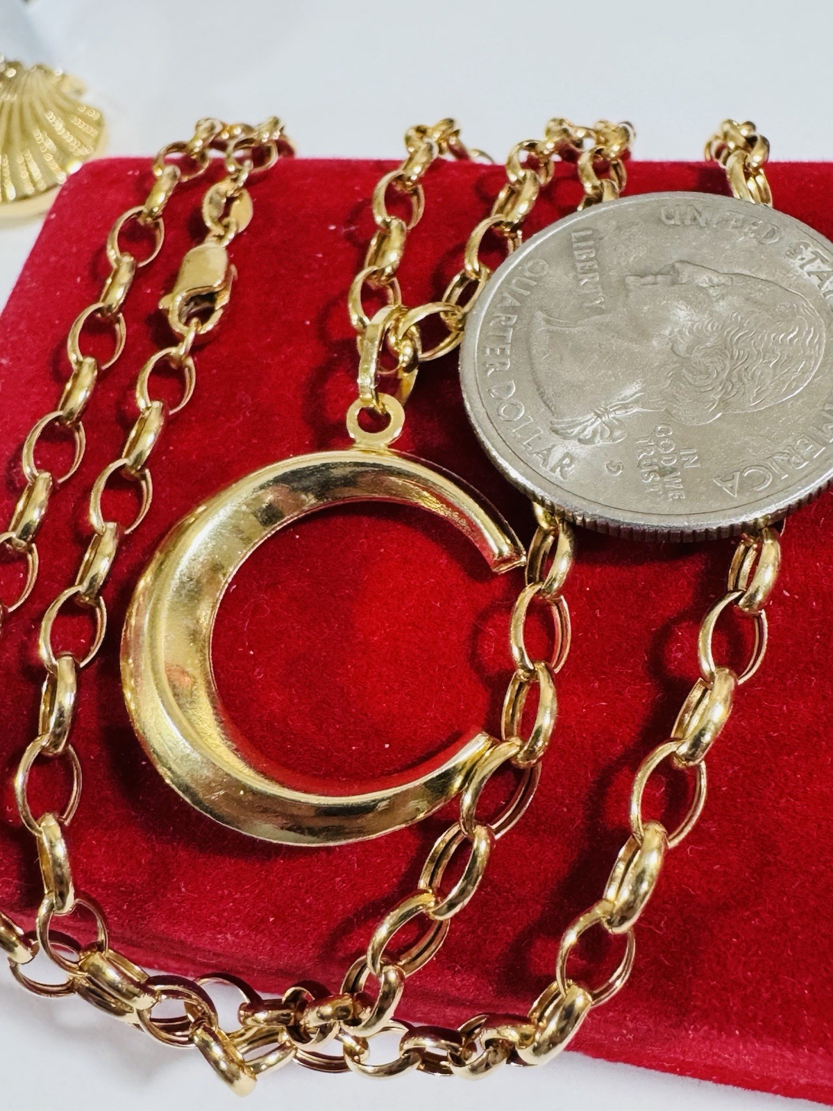 RARE 18K 750 Real Gold Letter C or Half Moon Necklace 19.5/20” Long 3.8mm 6.55g