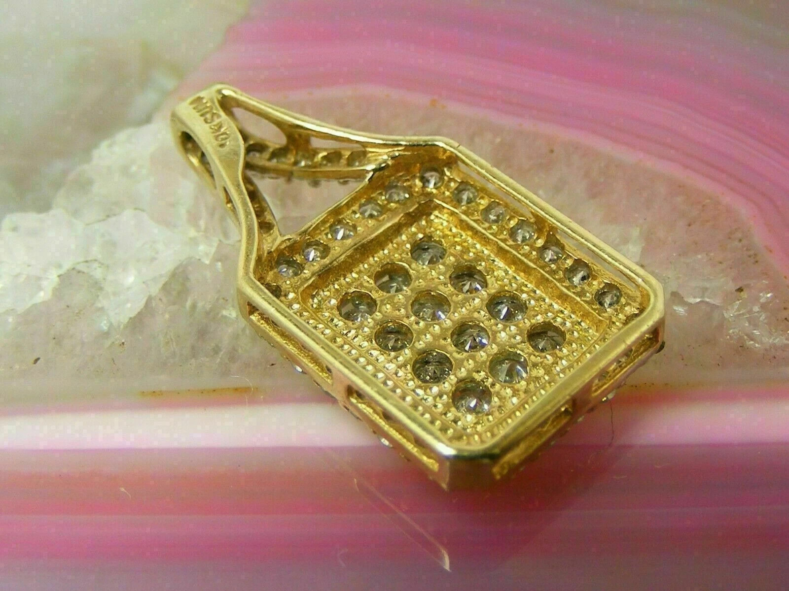 2Ct Round Cut VVS1/D Diamond Cluster Pendant 14K Yellow Gold Finish Free Chain
