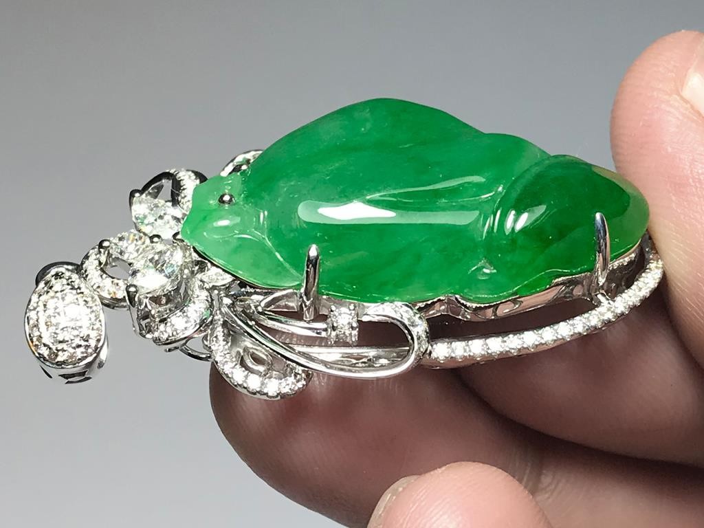 Male Organ God Rich Emerald Green Jadeite Jade 18K White Gold Diamond Pendant