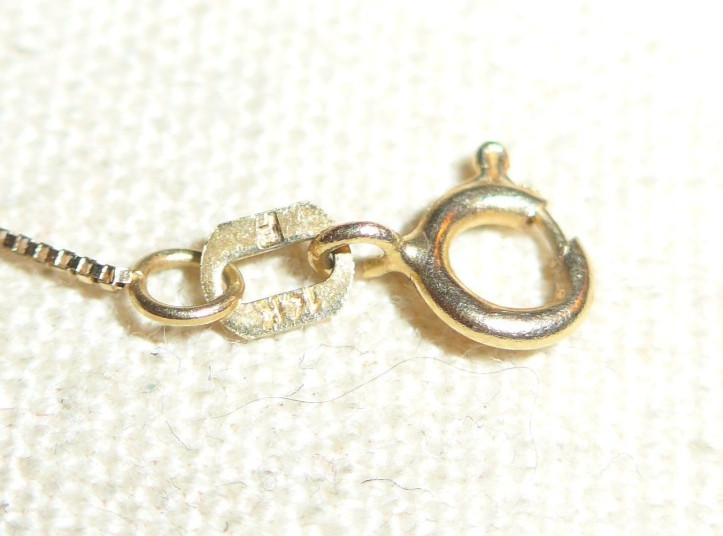 14K Gold Thin Petite Necklace Box Chain 20″ Signed F