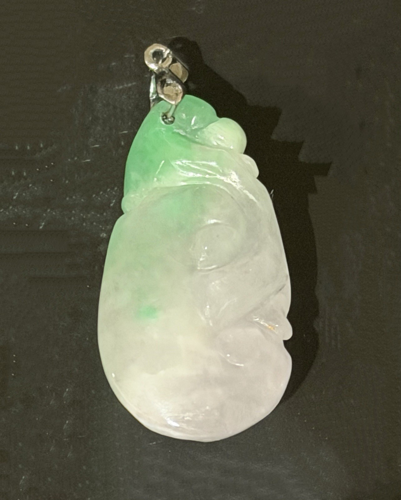 Antique Jade Pendent with 18K White Gold Clasp