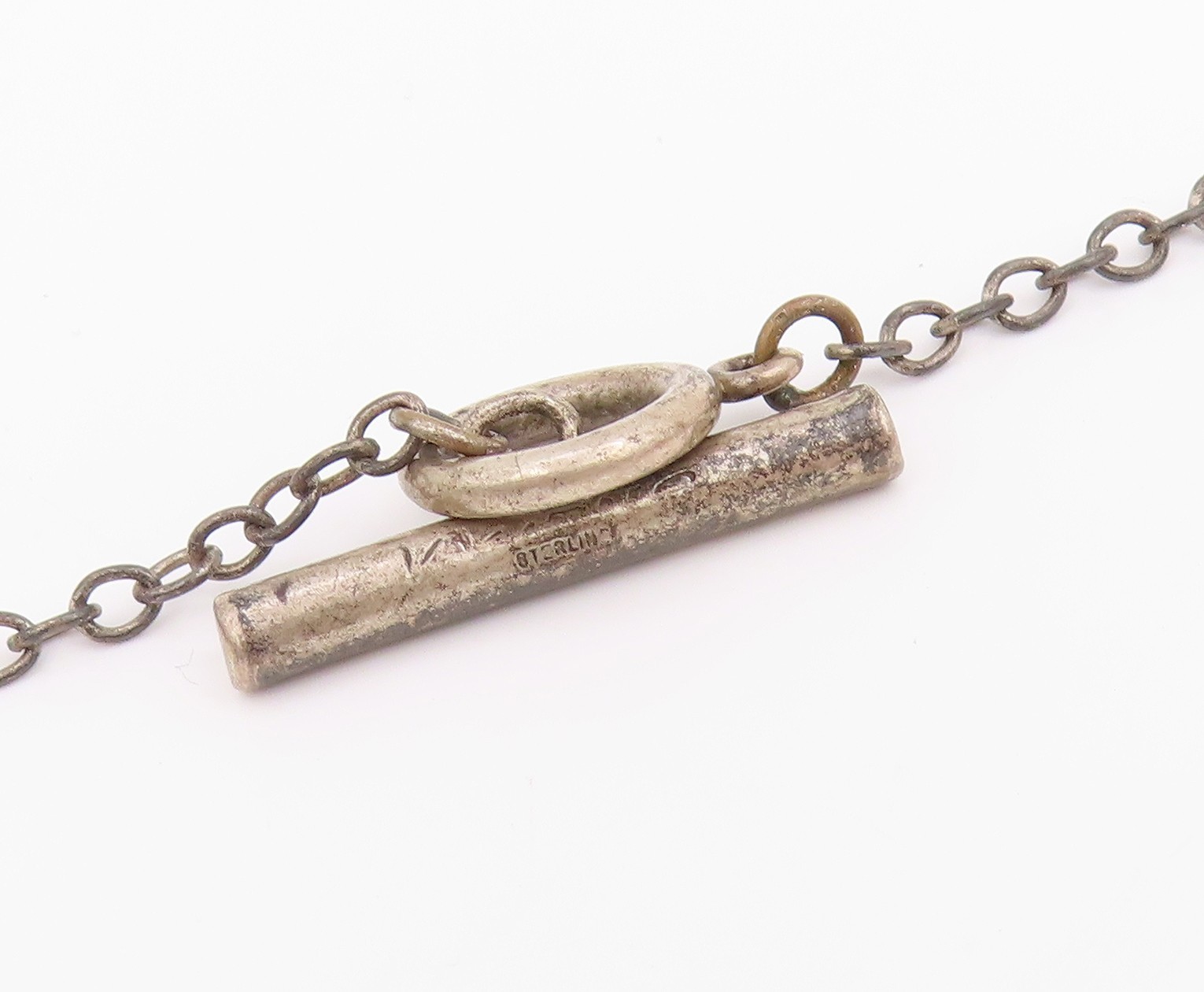 925 Sterling Silver Vintage Necklace Etched Love Heart Charm Motif Chain NE4832