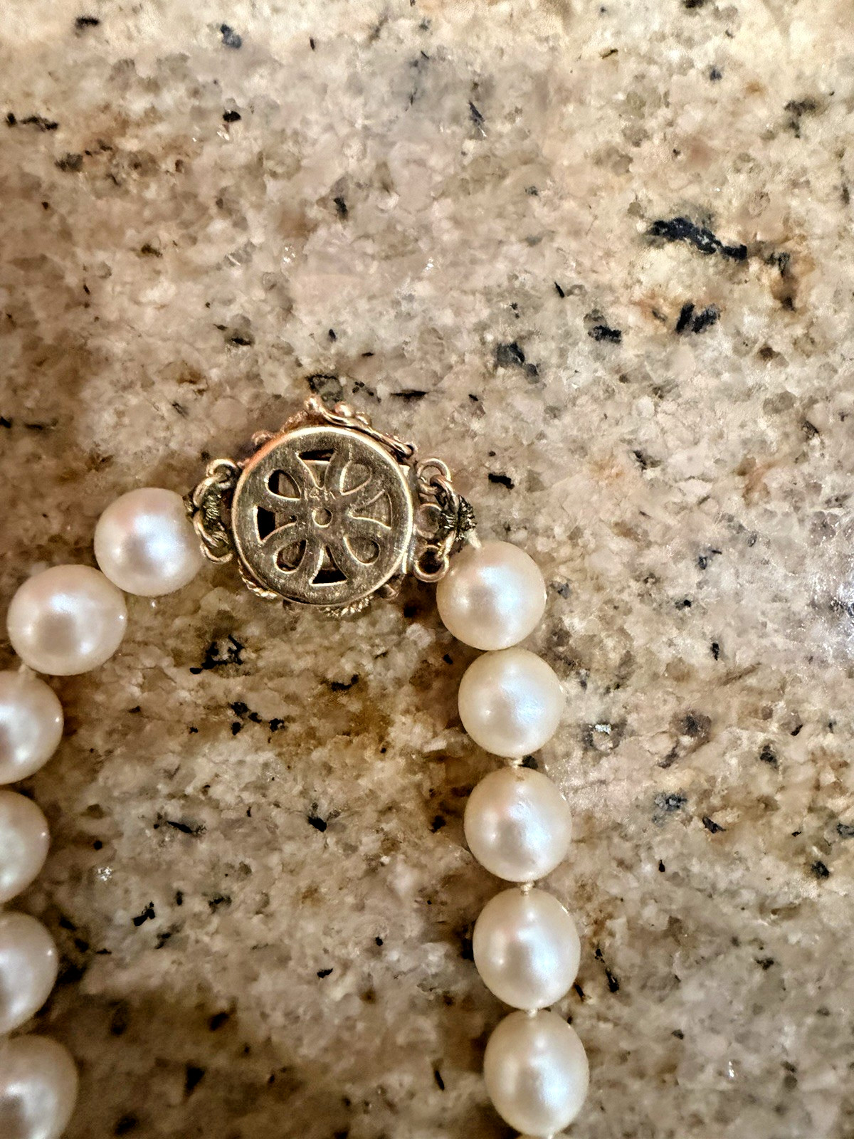 Saltwater Pearls Strand With 14 Karat Gold Amethyst Clasp Vintage Jewelry Nice