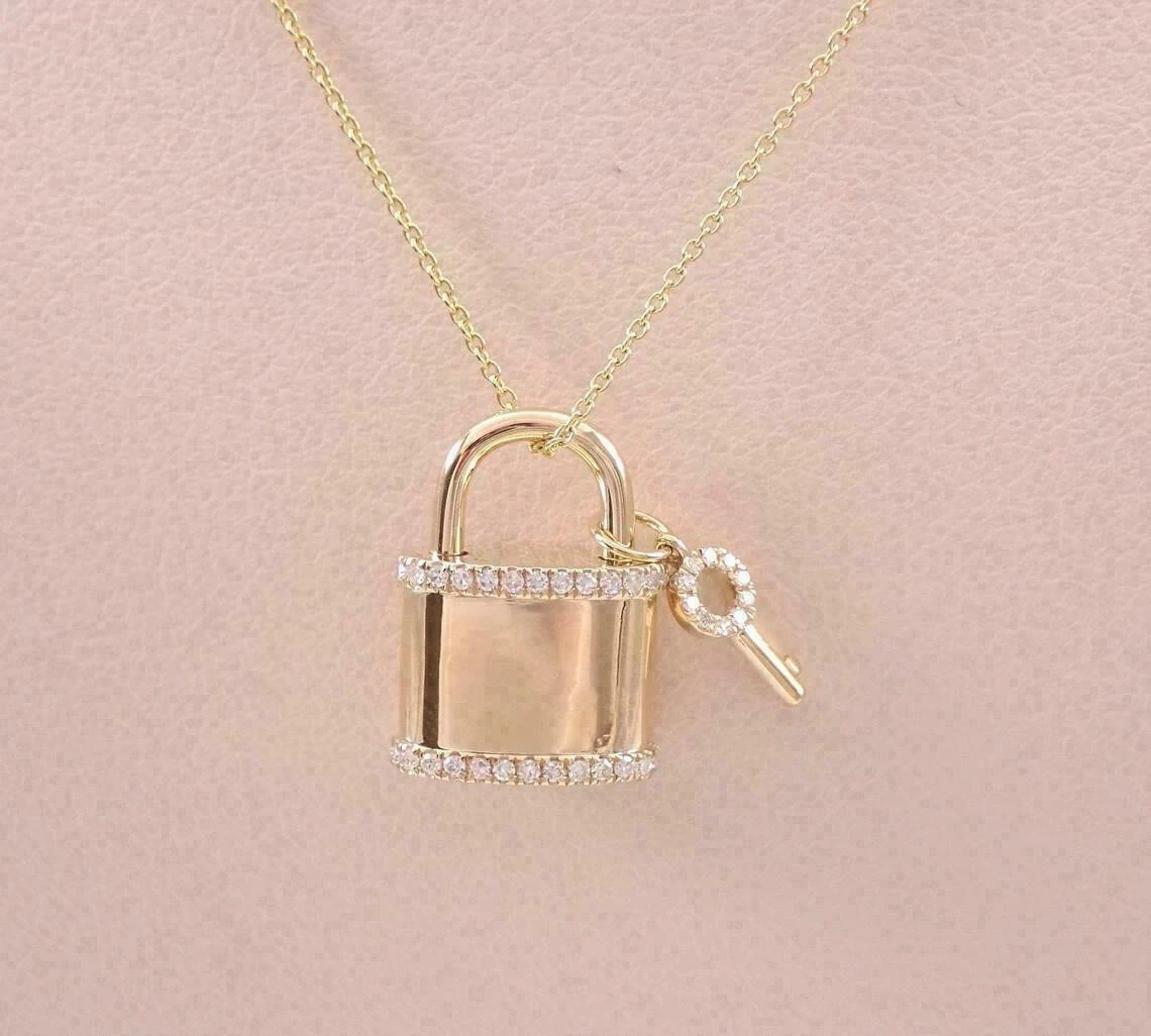 0.30Ct Round Diamond Lock & key Pendant 14K Yellow Gold Finish Free Chain