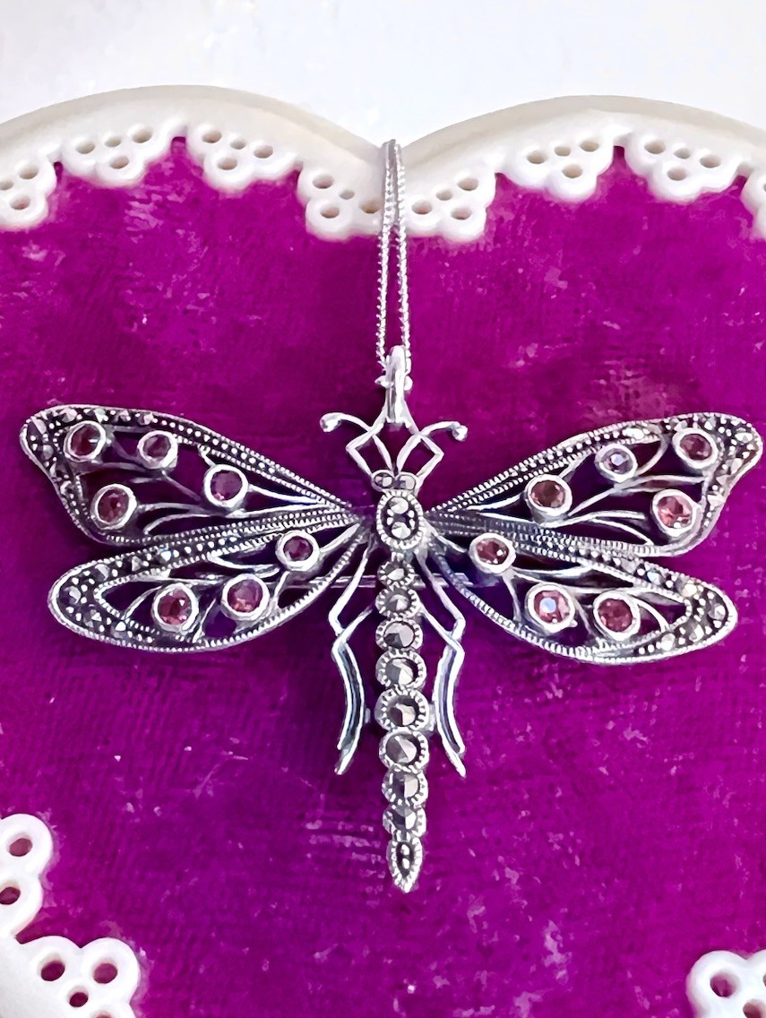 LOVELY Designer Sterling Silver & Garnet Dragonfly Brooch/Pendant Necklace