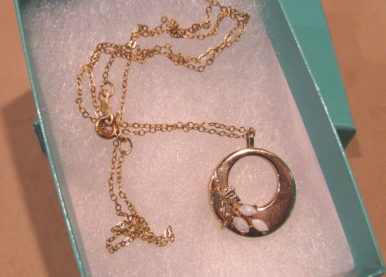 Vintage dec CURTIS 14K GF Pendant On original dec 14K GF Necklace Chain 18″