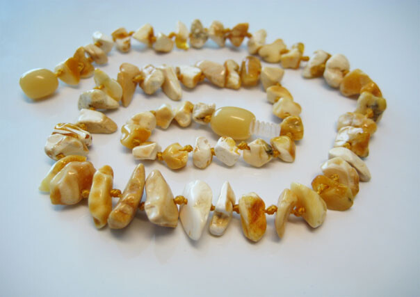 Genuine White Yellow Beautiful Baltic Amber Necklace 13 in. !!!