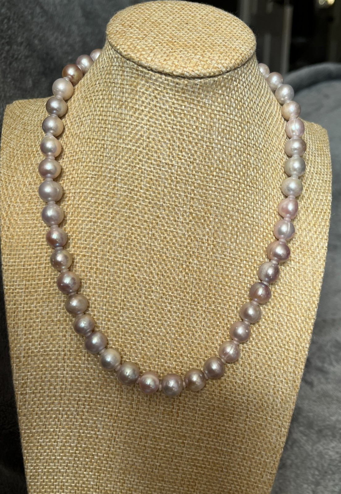 9.5-10.3mm Metallic Lavender Freshwater Pearl Necklace 45cm Solid Nacre S925