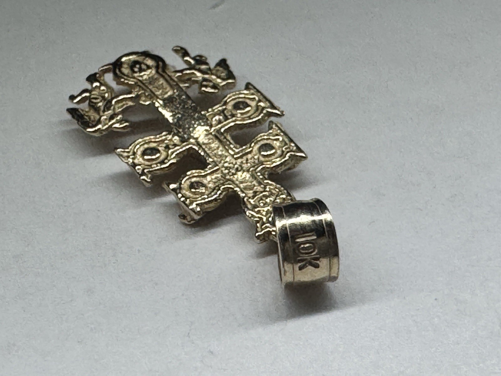 10k solid Yellow Gold Angels Caravaca Crucifix Cross Charm Pendant 1 gram